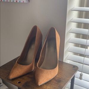 Nine West Tan Stiletto Heels Classic Pumps